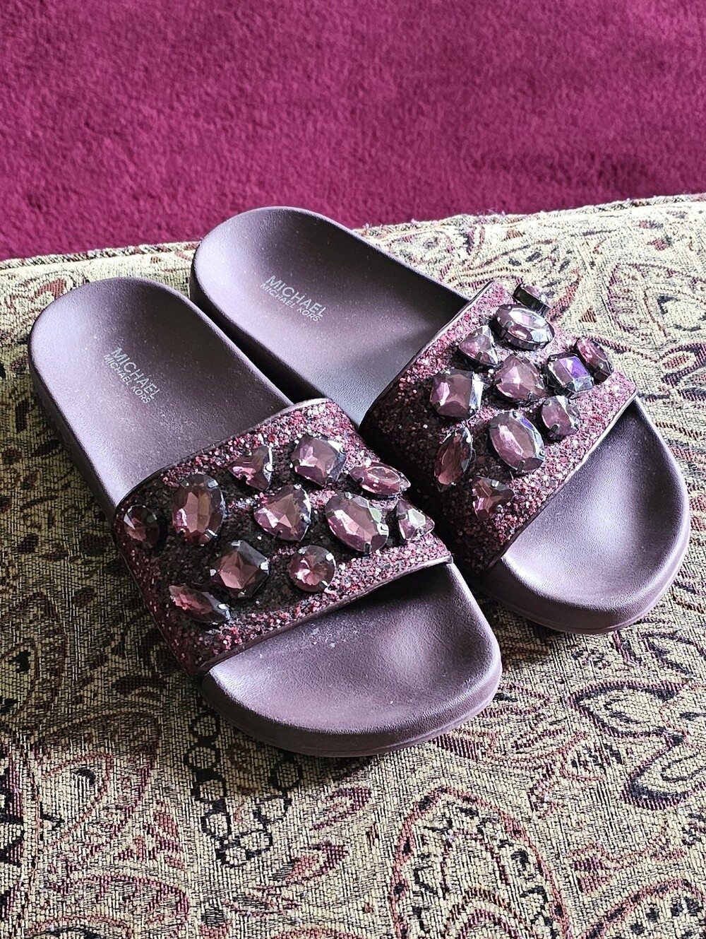 MK "Gilmore" Embellished Slides💜❤️7-7.5